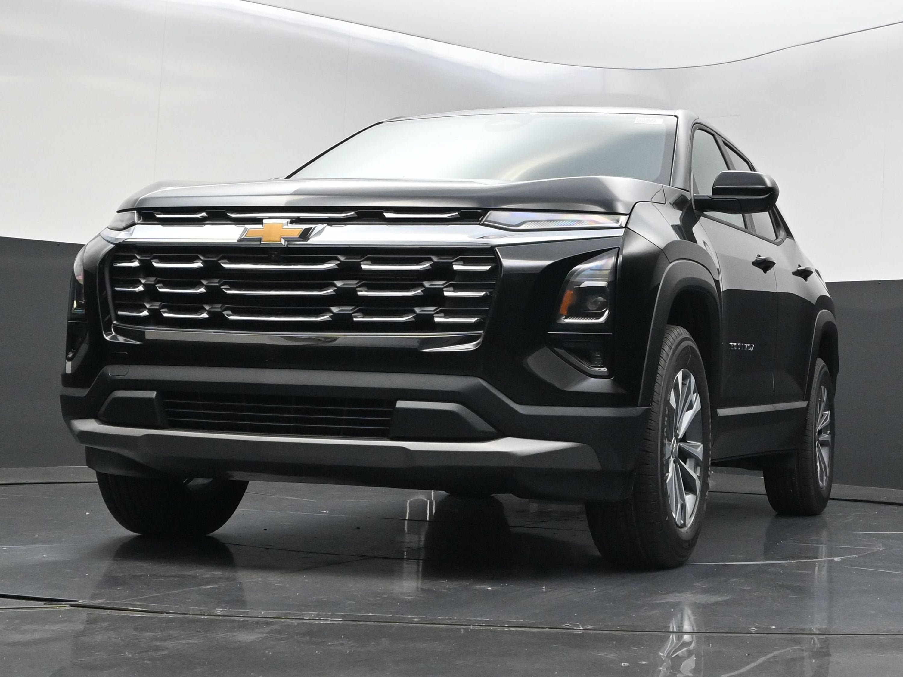 New 2027 Chevrolet Equinox LT w/ Convenience Package II FWD image 43