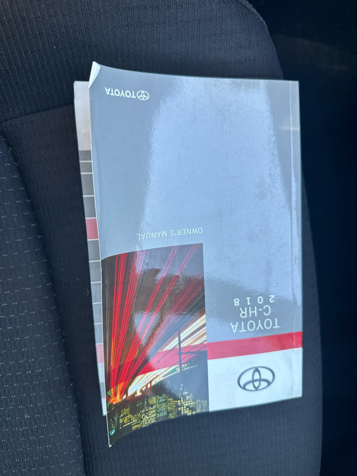 Used 2018 Toyota C-HR XLE image 22