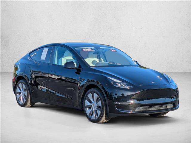 Used 2024 Tesla Model Y Long Range AWD/4WD image 3