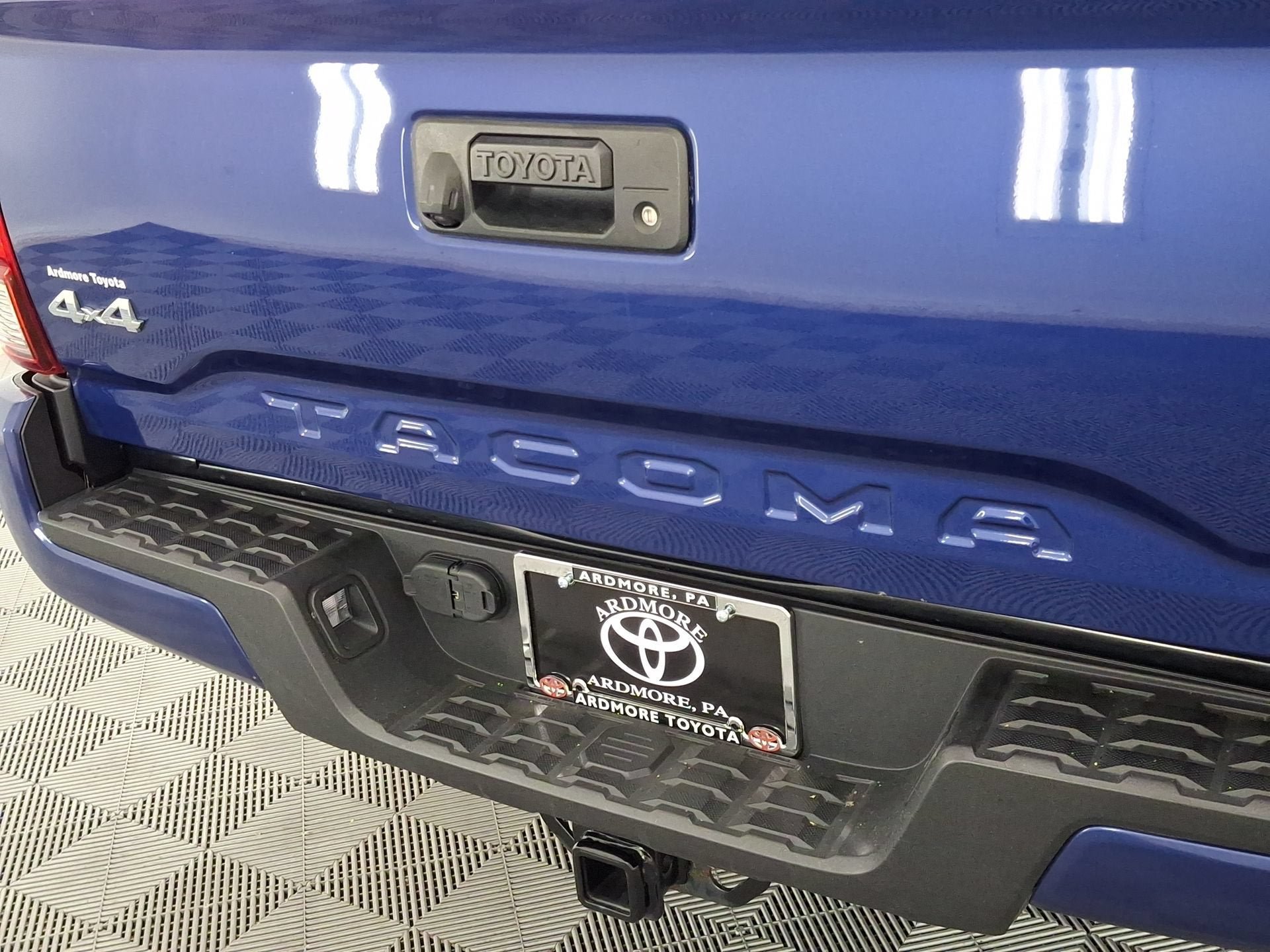 Certified 2023 Toyota Tacoma SR5 w/ Technology Package AWD/4WD image 23