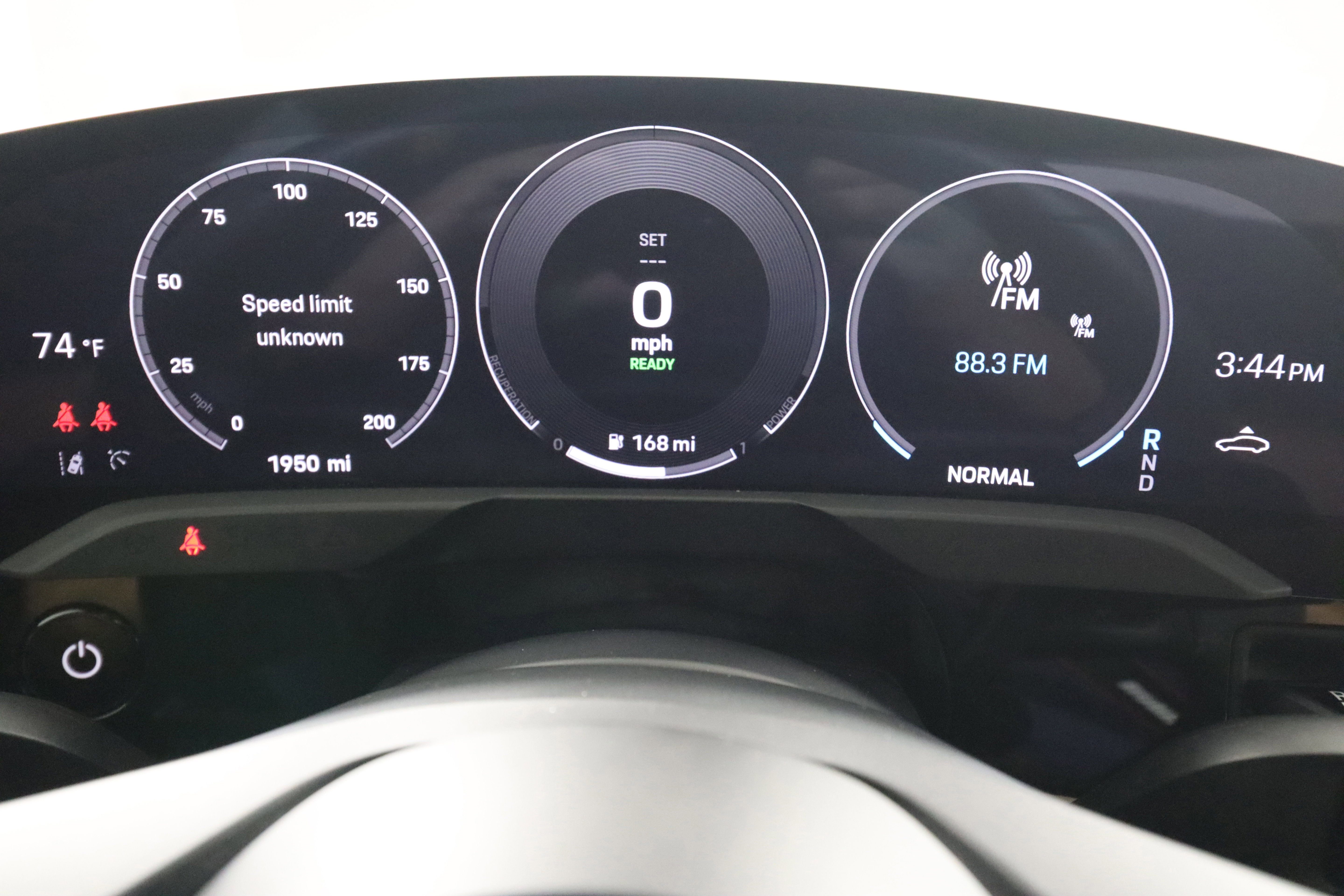 Certified 2025 Porsche Taycan image 18