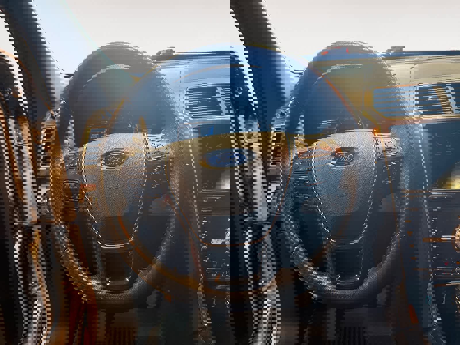 Used 2019 Ford Explorer Limited w/ Class III Trailer Tow Package image 13