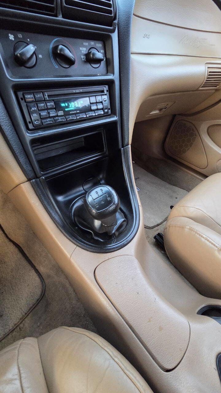 Used 1995 Ford Mustang GT RWD image 11