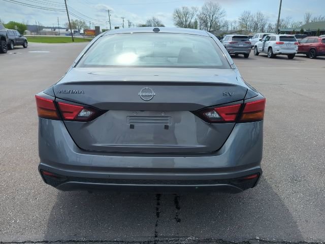 Used 2024 Nissan Altima 2.5 SV FWD image 7