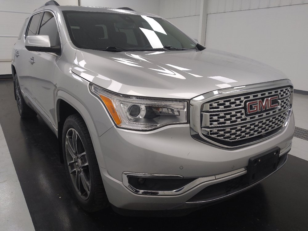 Used 2019 GMC Acadia Denali w/ Technology Package AWD/4WD image 14