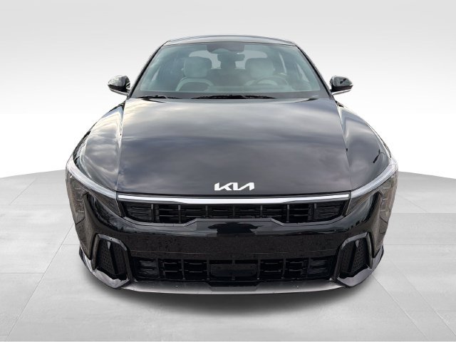 New 2027 Kia K4 GT-Line FWD image 2