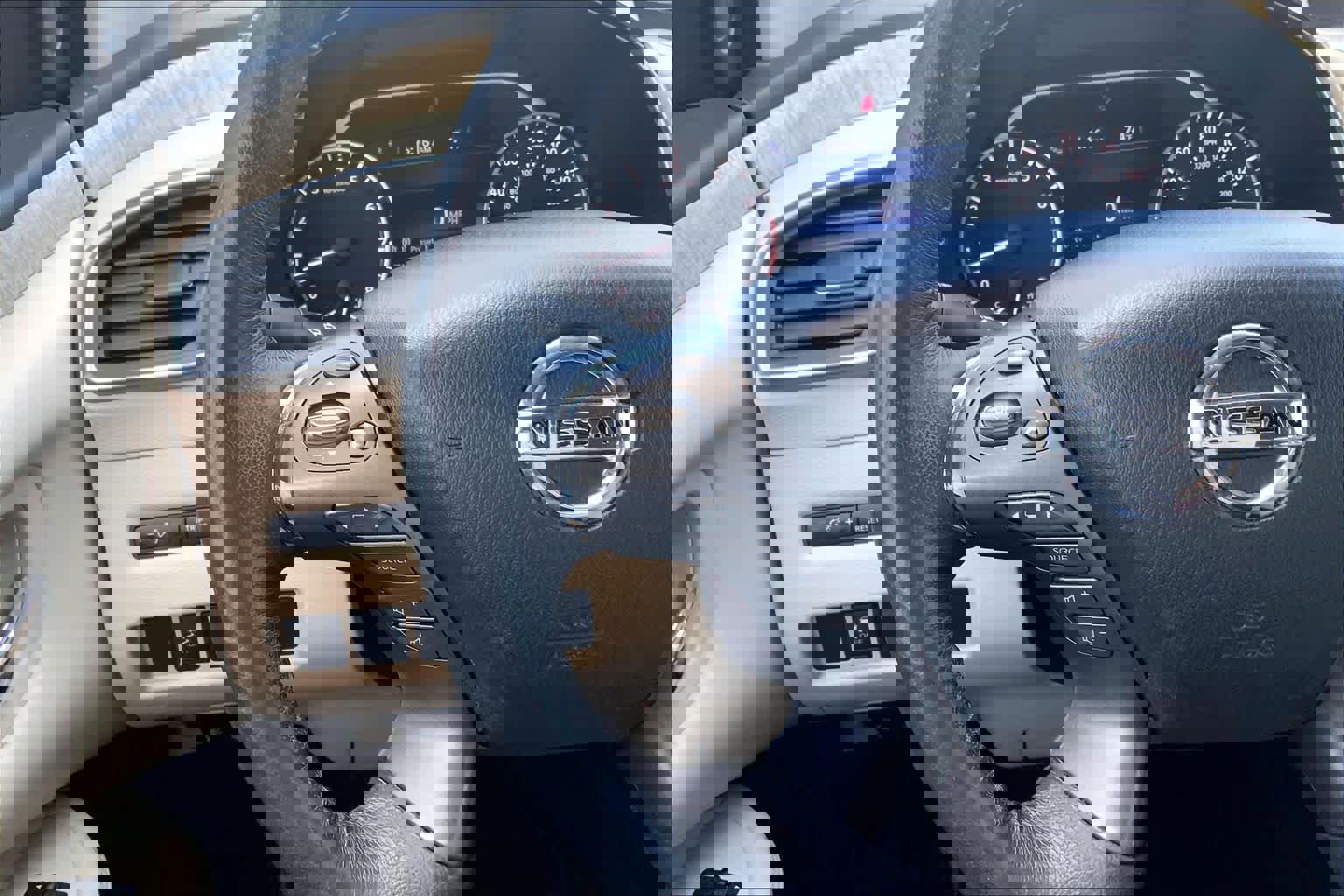 Used 2020 Nissan Murano SV w/ Premium Package image 24