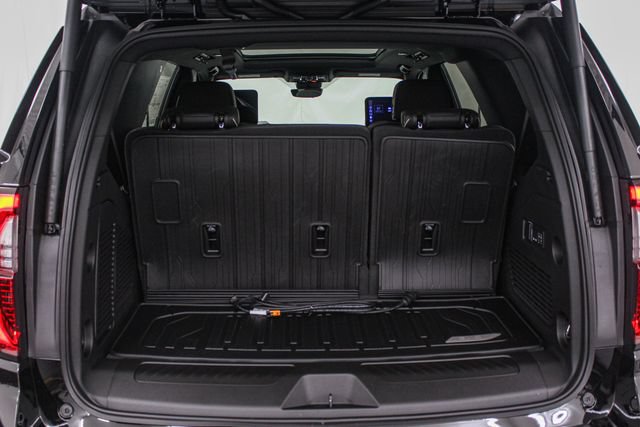 New 2026 GMC Yukon Elevation w/ Elevation Premium Package AWD/4WD image 8