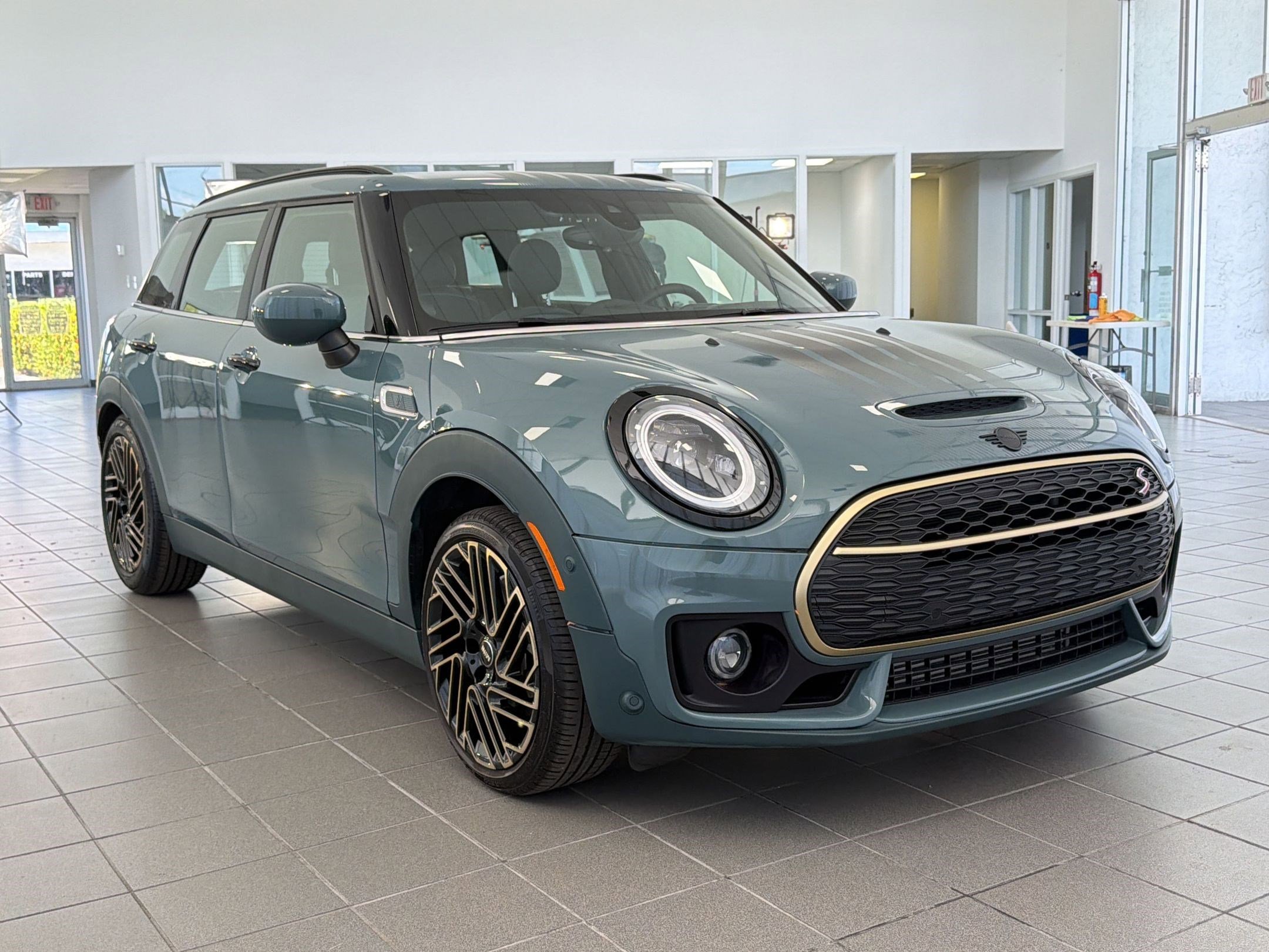 Certified 2024 MINI Cooper Clubman S w/ MINI Untold Edition image 7