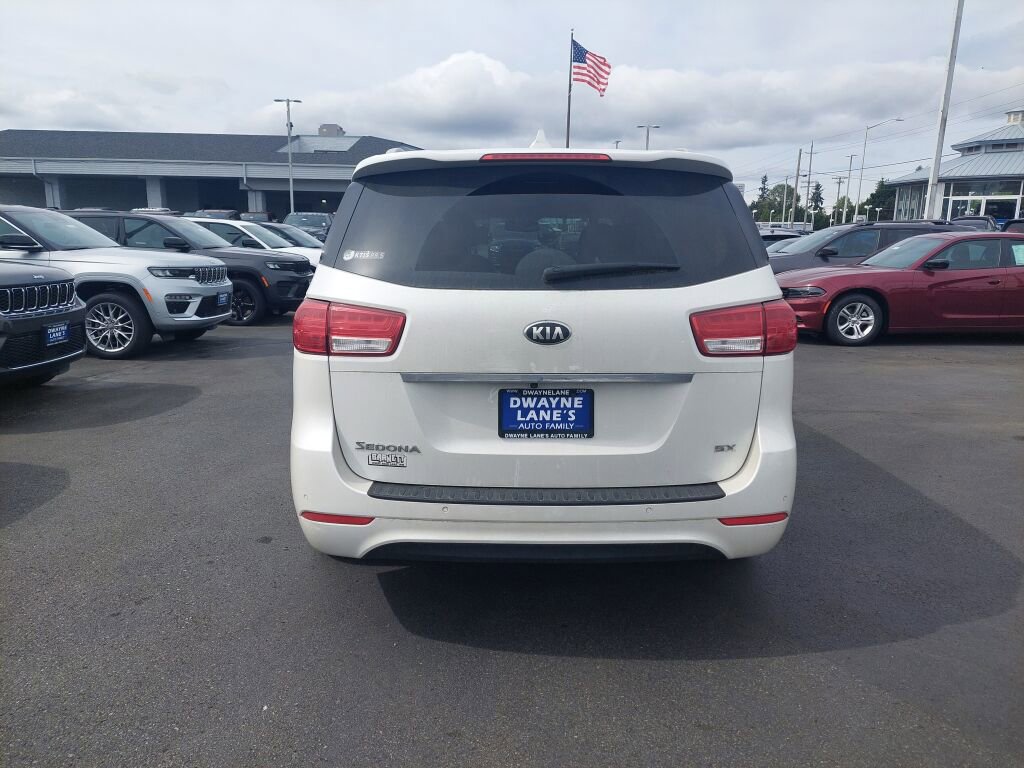 Used 2015 Kia Sedona SX image 4