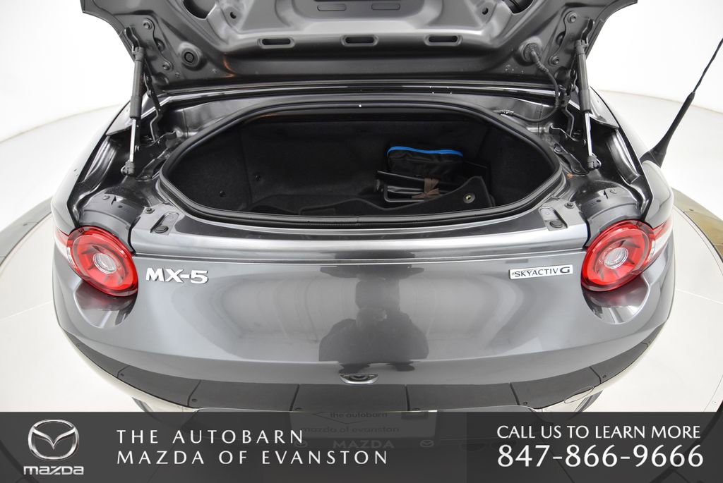 Certified 2025 MAZDA MX-5 Miata RF Grand Touring RWD image 39