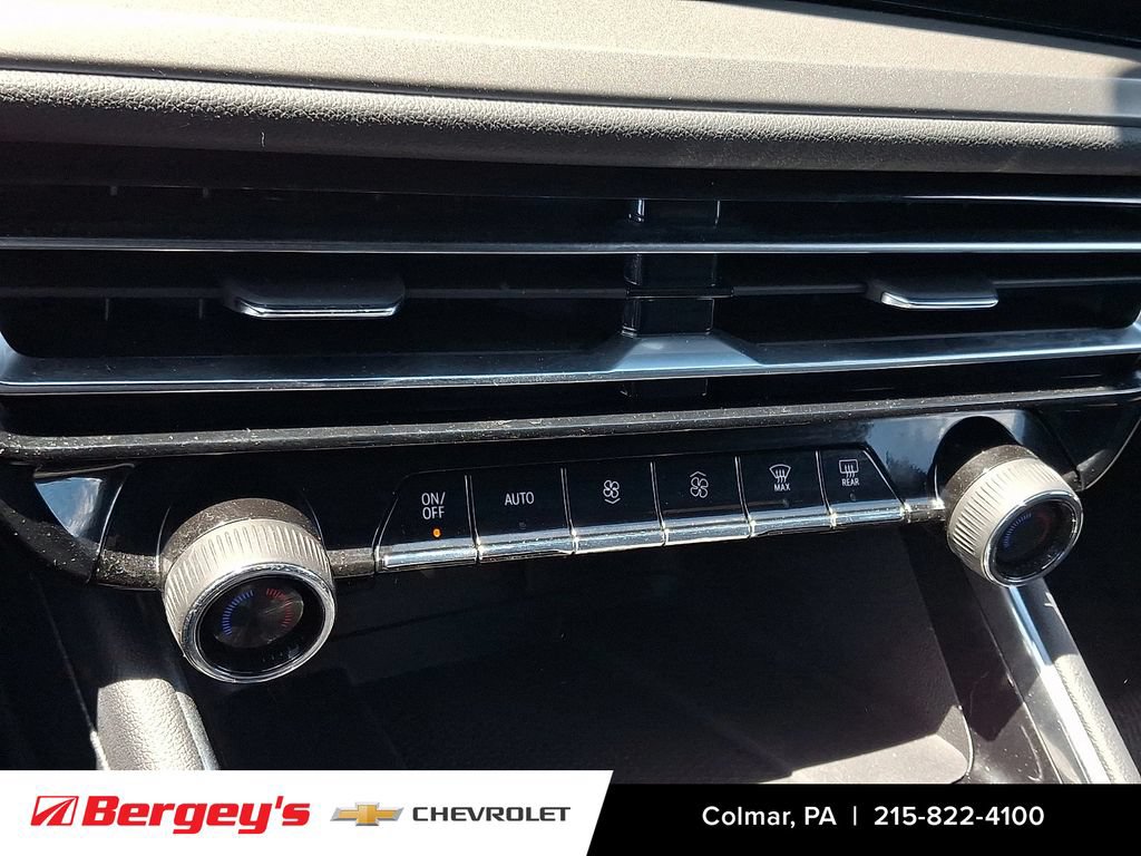 Certified 2024 Chevrolet Traverse LT w/ LPO, Floor Liner Package AWD/4WD image 20