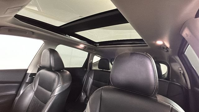 Used 2022 Nissan Murano Platinum AWD/4WD image 12
