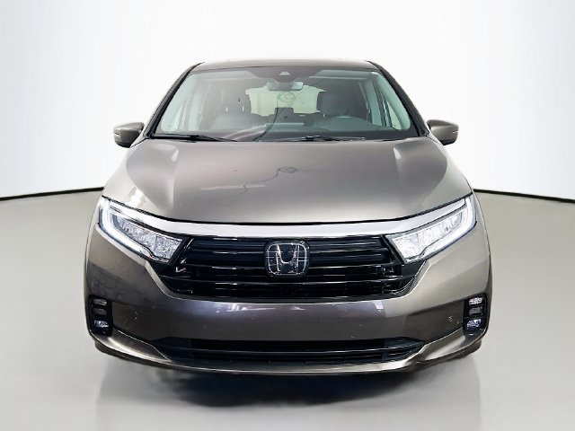 Used 2023 Honda Odyssey Touring image 2