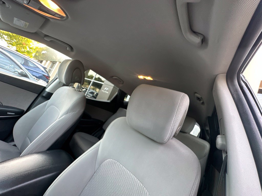 Used 2017 Hyundai Santa Fe Sport FWD image 12