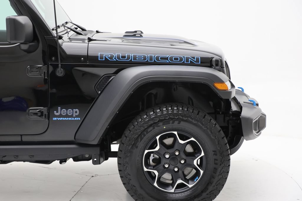 Used 2023 Jeep Wrangler Unlimited Rubicon 4xe w/ Cold Weather Group AWD/4WD image 4