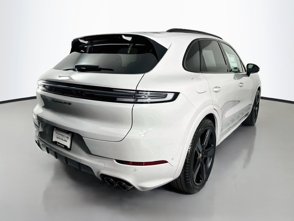 New 2026 Porsche Cayenne GTS AWD/4WD image 9