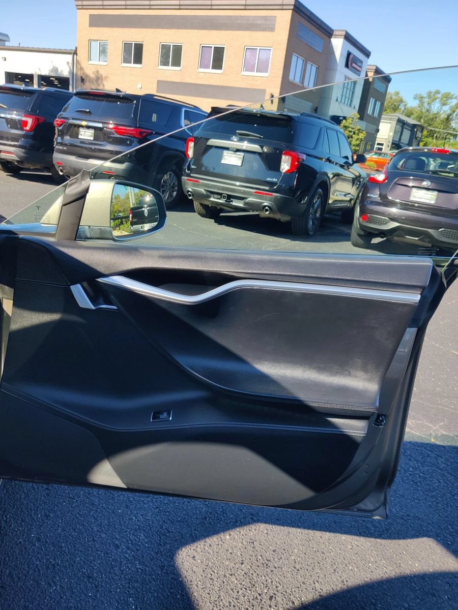Used 2015 Tesla Model S 85D AWD/4WD image 30