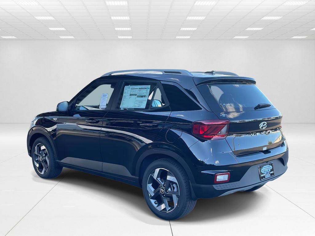 New 2026 Hyundai Venue SEL FWD image 5