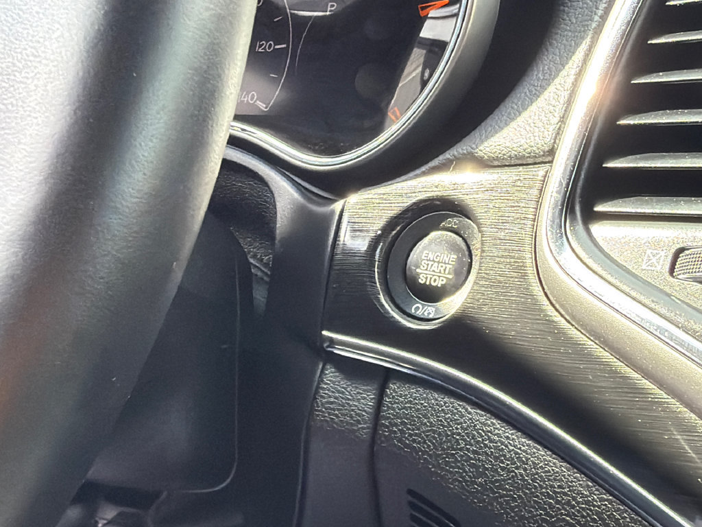 Used 2018 Jeep Grand Cherokee Trailhawk AWD/4WD image 31