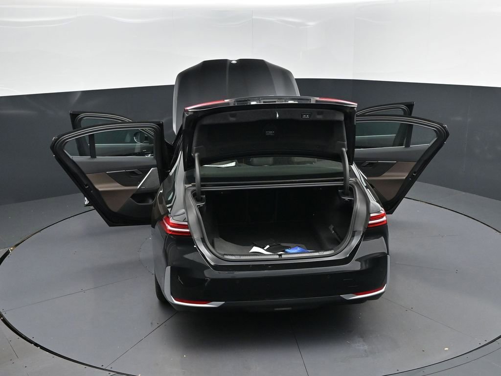 Certified 2025 BMW 530i image 48