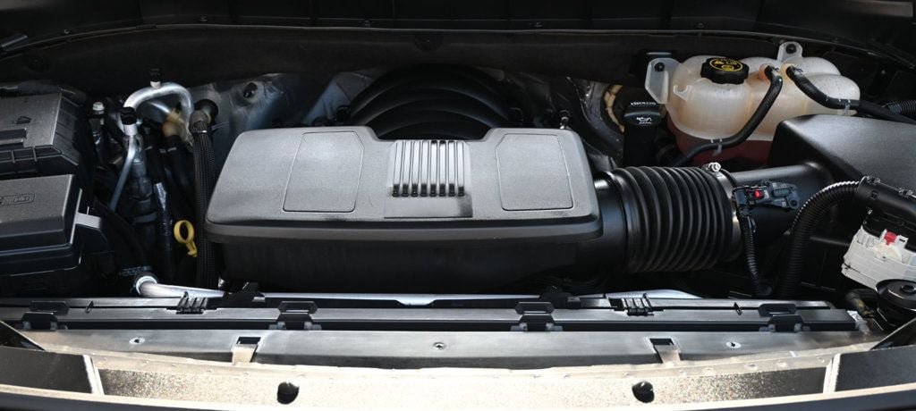 Used 2023 Chevrolet Suburban Premier RWD image 26