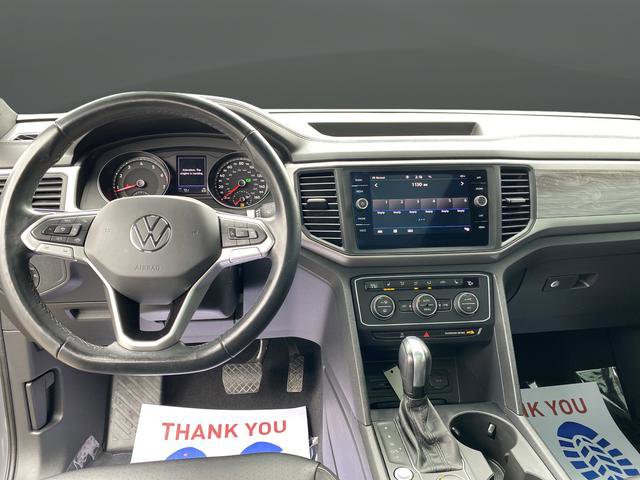 Used 2020 Volkswagen Atlas Cross Sport SE w/ Panoramic Sunroof Package image 9