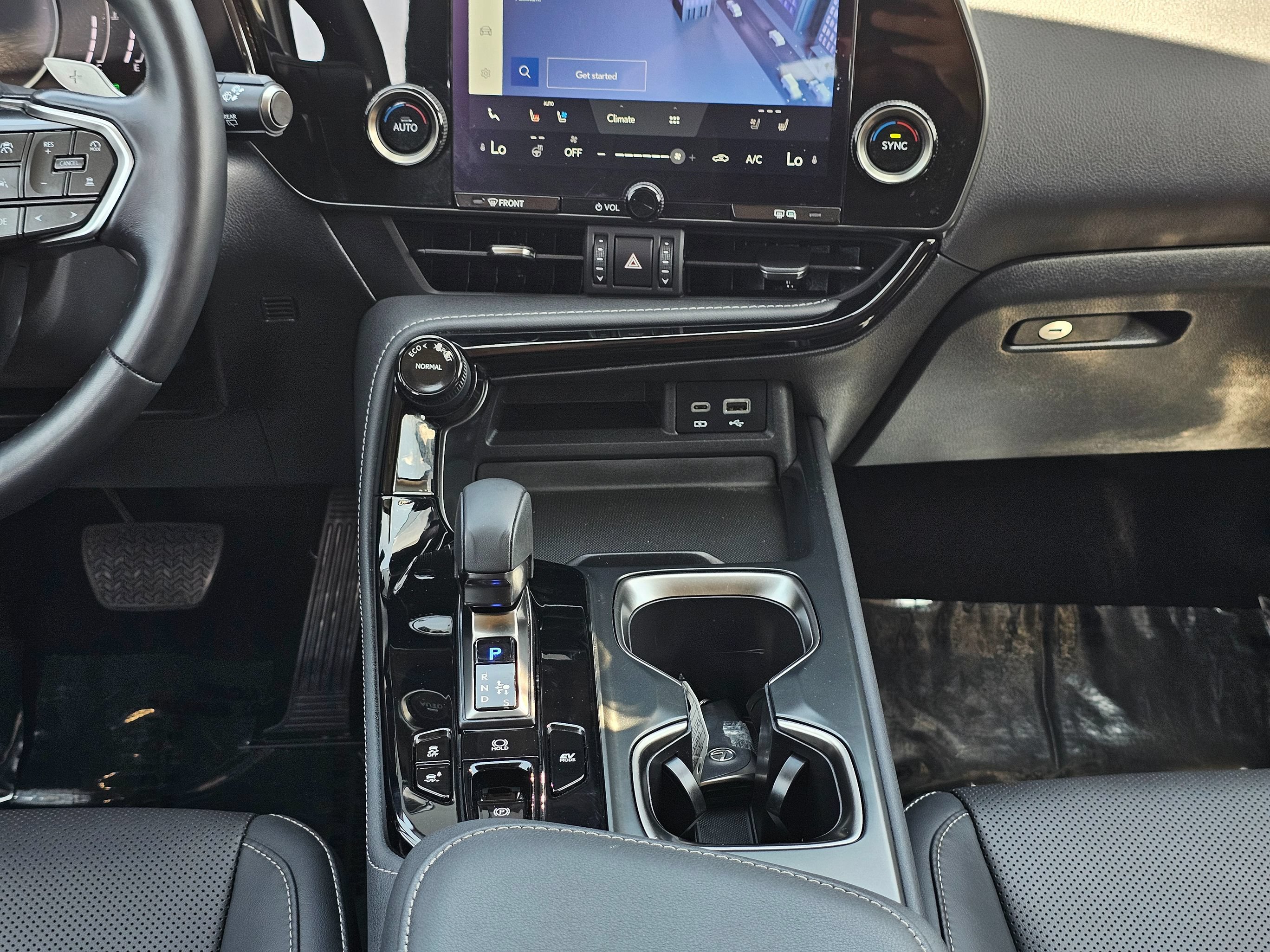 Used 2025 Lexus NX 350h AWD w/ Cold Area Package image 28
