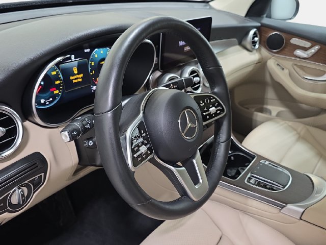Used 2022 Mercedes-Benz GLC 300 4MATIC image 14
