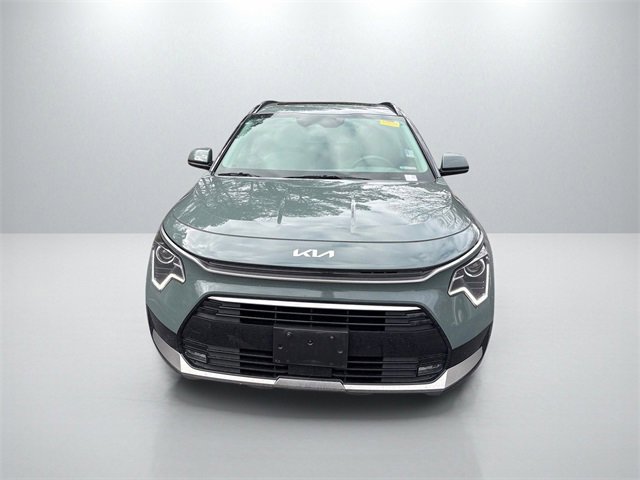 Certified 2023 Kia Niro EX Touring image 2
