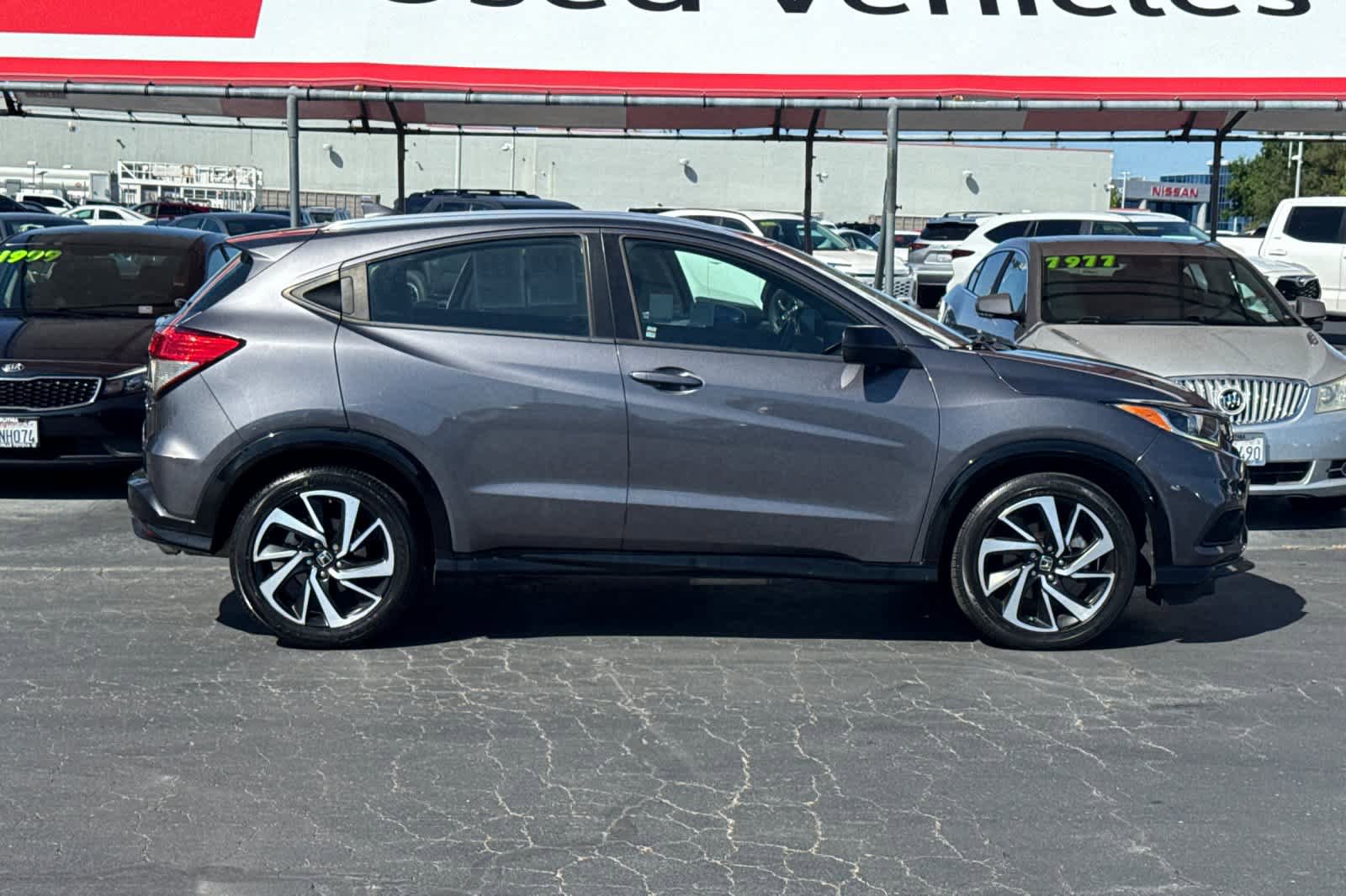 Used 2019 Honda HR-V Sport image 6