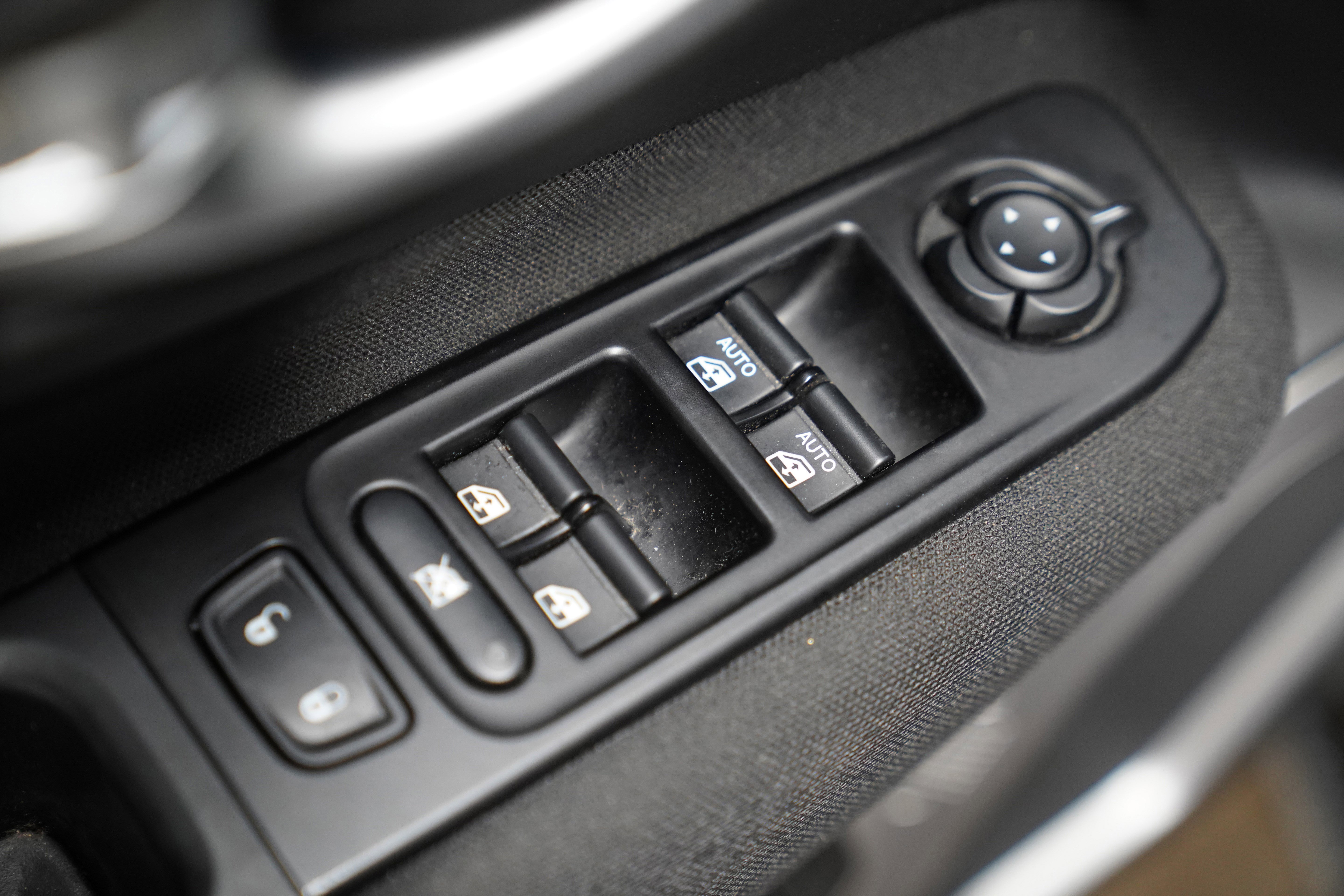 Used 2021 Jeep Renegade Latitude image 17