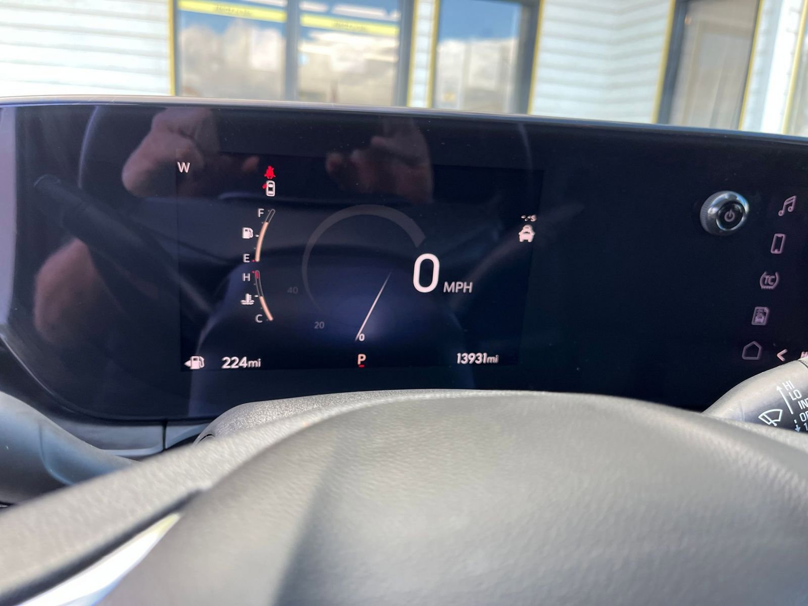 Used 2025 Buick Envista Sport Touring image 39