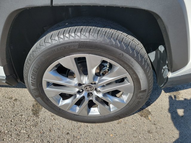 Used 2025 Toyota RAV4 Limited FWD image 12