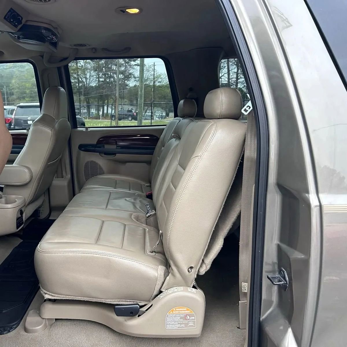 Used 2005 Ford Excursion Limited RWD image 7