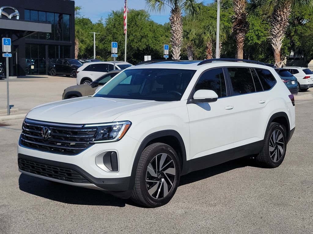 Used 2024 Volkswagen Atlas SE w/ Panoramic Sunroof Package