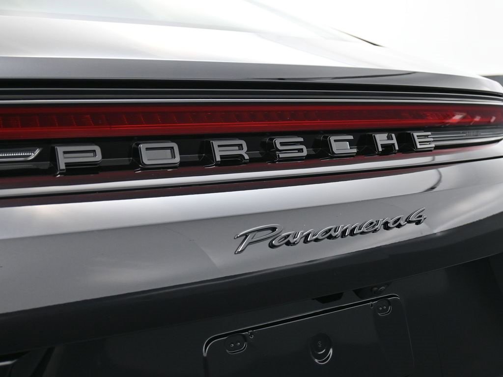New 2026 Porsche Panamera 4 image 13