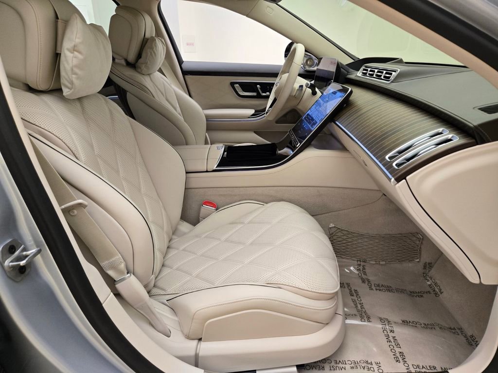 Used 2024 Mercedes-Benz Maybach S 580 4MATIC image 26