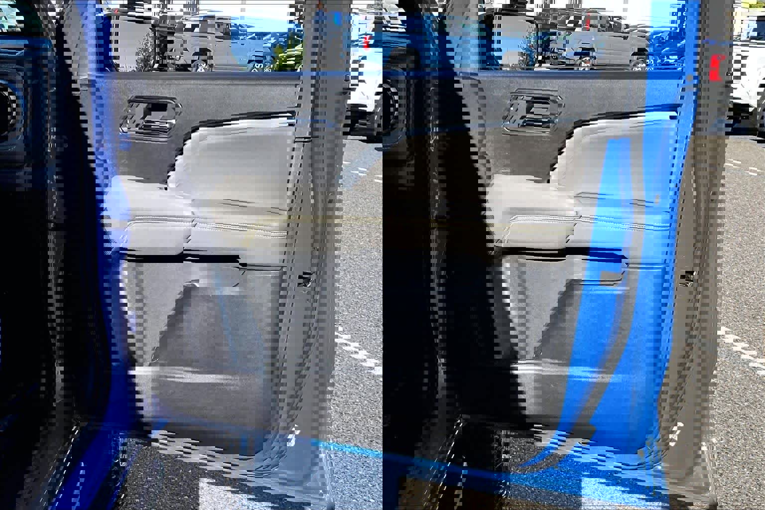 Used 2025 Chevrolet Colorado ZR2 image 22