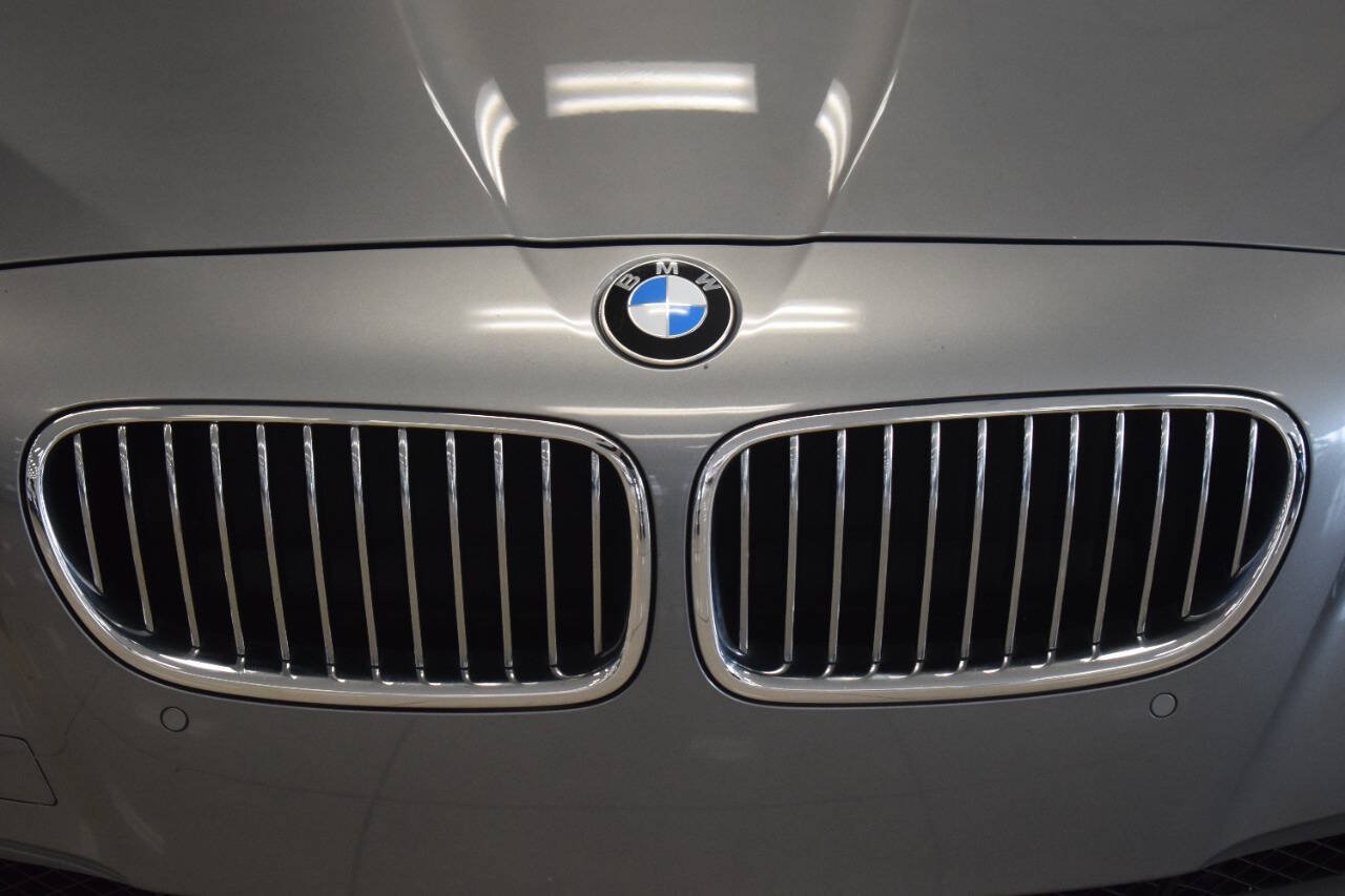 Used 2012 BMW 528i Sedan RWD image 9