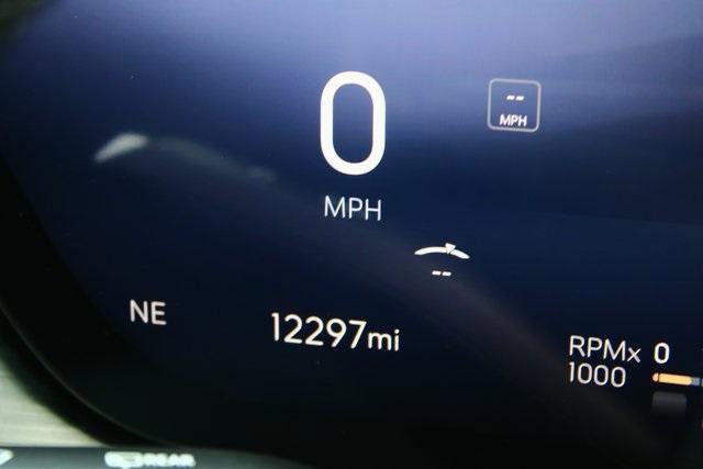 Used 2024 Buick Envision Preferred image 18