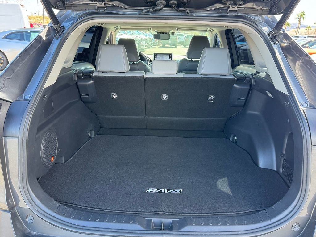 Used 2019 Toyota RAV4 Limited w/ Cold Weather Package image 18