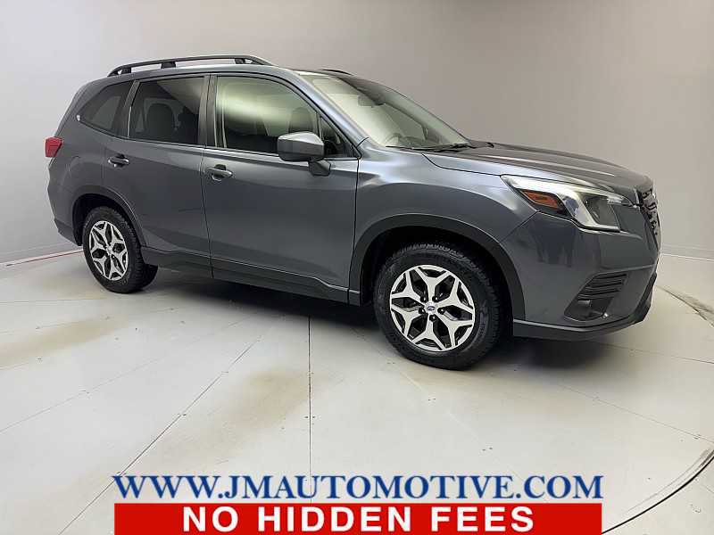 Used 2023 Subaru Forester Premium image 7