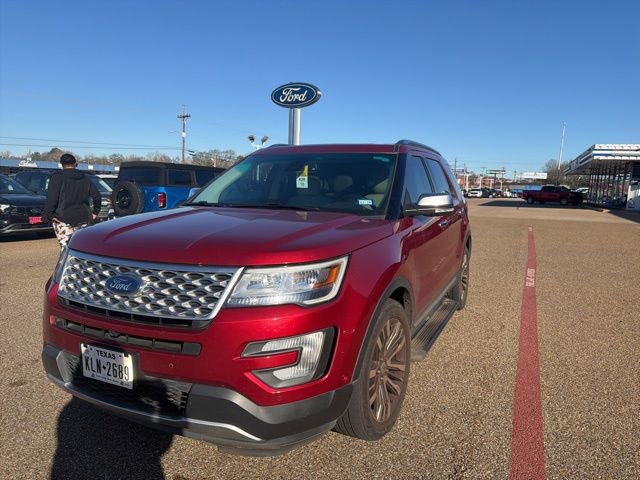 Used 2016 Ford Explorer Platinum image 3