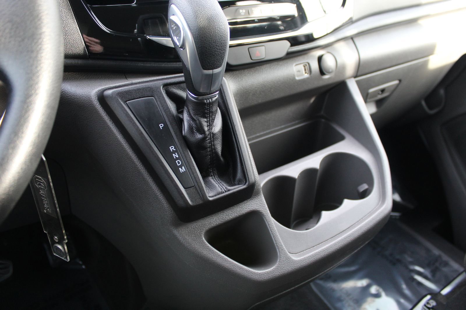 Used 2023 Ford Transit 350 XLT image 17