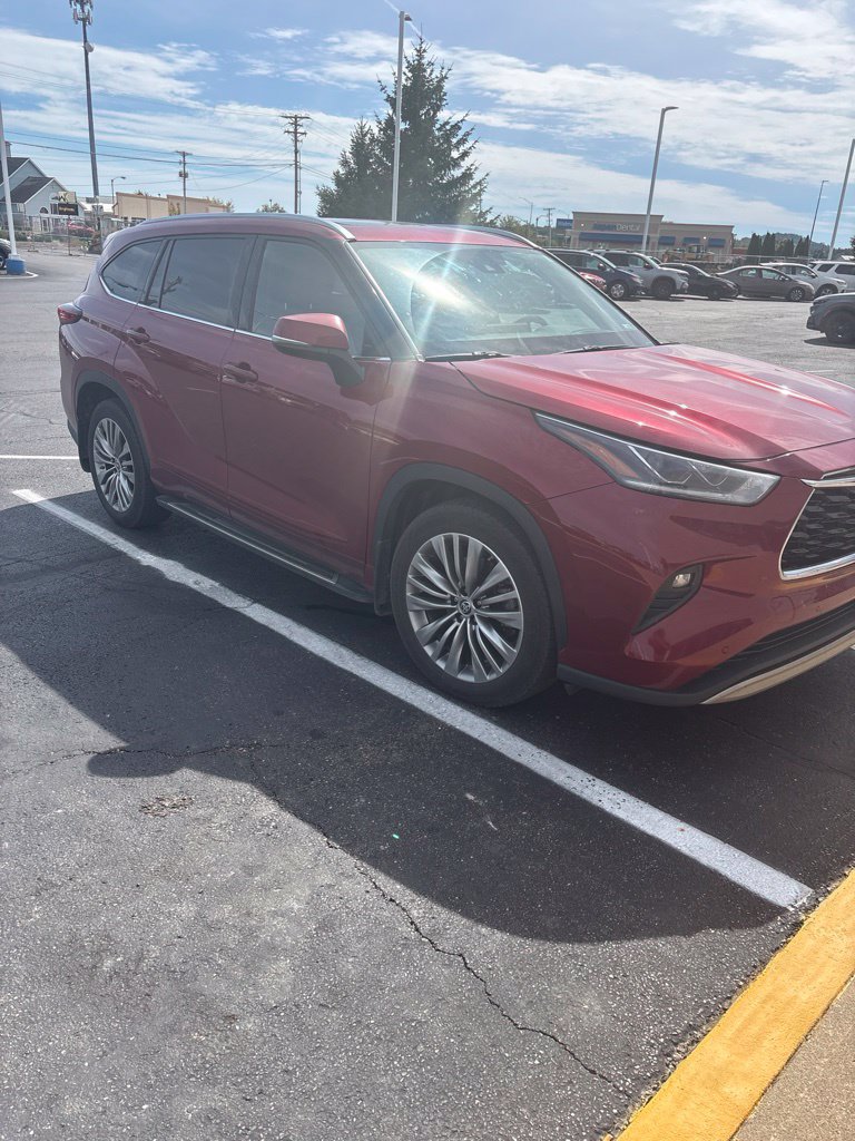 Used 2021 Toyota Highlander Platinum AWD/4WD image 9