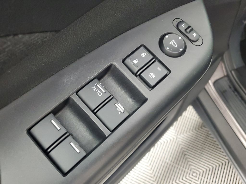 Used 2015 Honda CR-V EX image 29