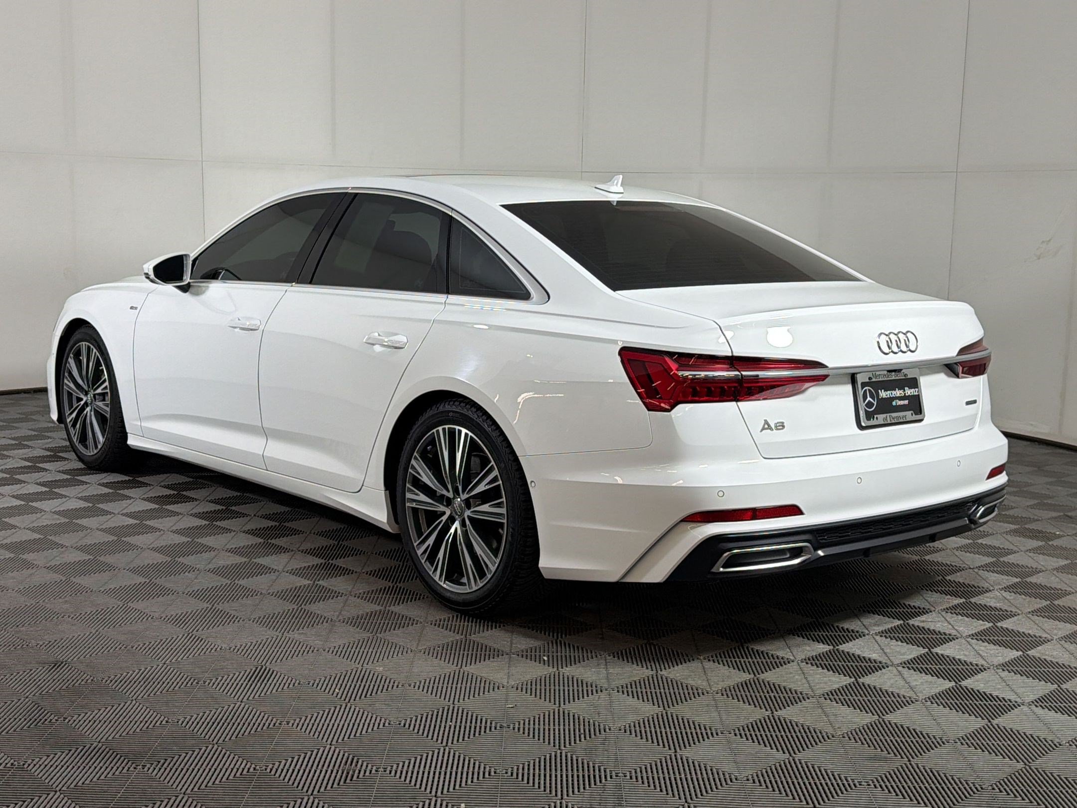 Used 2019 Audi A6 3.0T Premium Plus w/ Premium Plus Package AWD/4WD image 3
