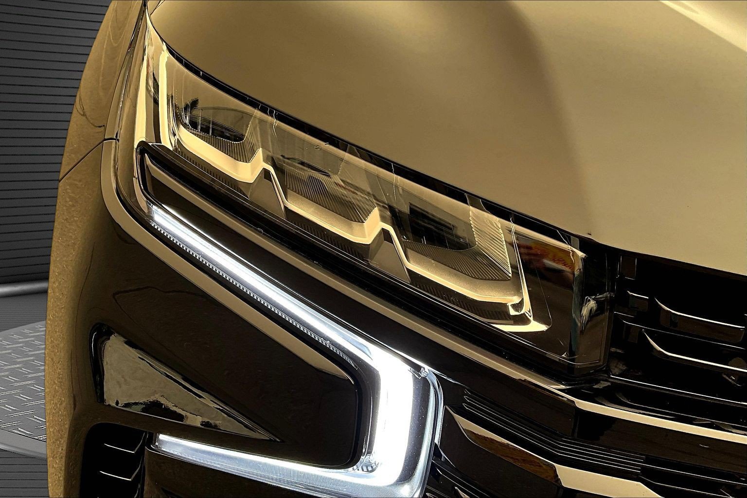 Used 2023 Chevrolet Tahoe RST w/ Luxury Package AWD/4WD image 23
