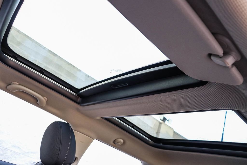 Used 2024 MINI Cooper SE image 31